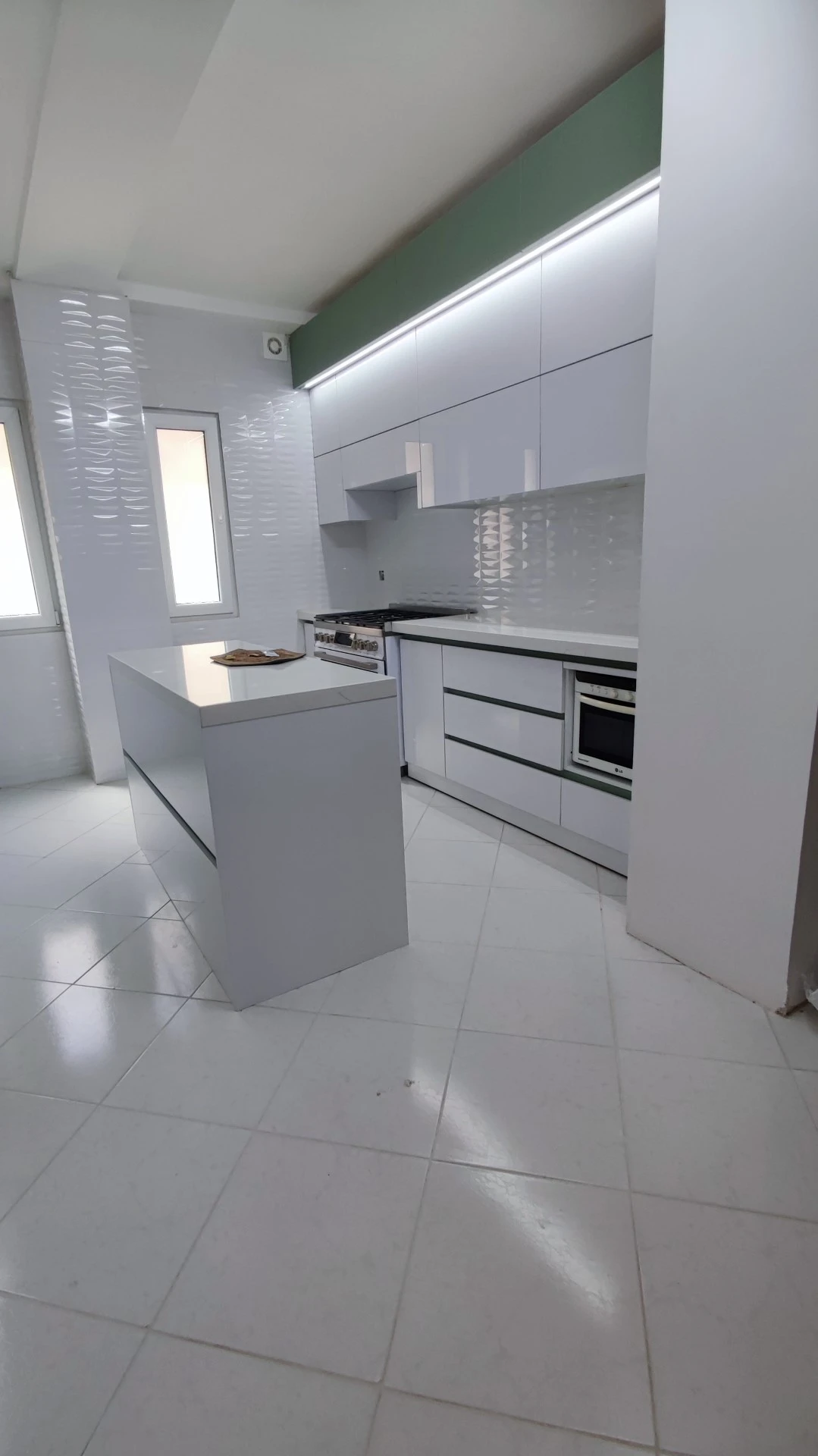 کابینت آبدارخانه هایگلاس